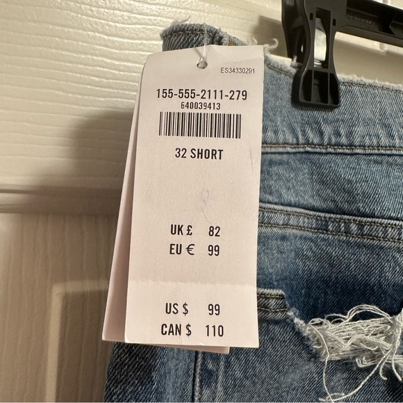 Abercrombie & Fitch High Rise Mom Jeans Size 32/14s - Picture 3 of 5